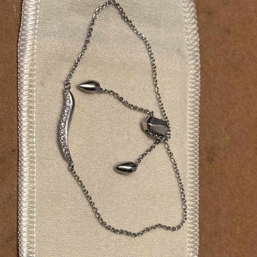 Silpada Adjustable Silver Bracelet with Crystal Details/ New-Never Worn